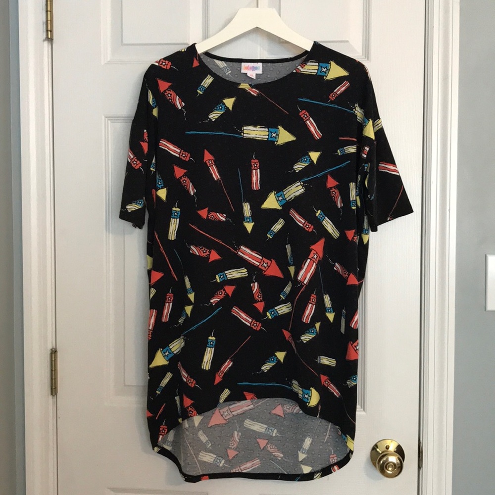 XS LuLaRoe Irma Fireworks Print